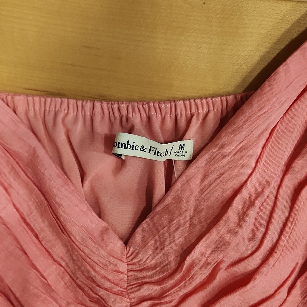 Abercrombie Off-Dress with Flutter Sleeves - Picture 2 of 5